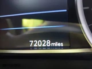 2019 Nissan Sentra SR with VIN 3N1AB7AP5KY382282, listed as a IAAI auction lot 40755665 with 72,028 mi miles. Bid and sale history available at carsss.com. Image 15.