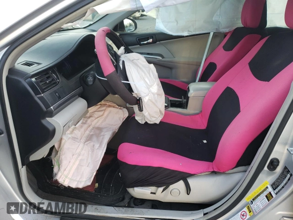 2012 Toyota Camry XLE z VIN 4T1BD1FK5CU046816, wystawiony jako Copart lot #52141865 z przebiegiem 242 479 mil mil oraz Szkoda całkowita • Salvage title. Historia ofert i sprzedaży dostępna na DreamBid. Obrazek 7.