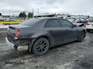 2020 Chrysler 300 S with VIN 2C3CCAGG4LH131580, listed as a Copart auction lot 42035725 with 70,741 mi miles and Salvage Title. Bid and sale history available at DreamBid. Image 3.
