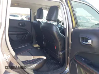 2018 Jeep Compass Trailhawk with VIN 3C4NJDDB5JT316326, listed as a IAAI auction lot 41940801 with 111,941 mi miles and . Bid and sale history available at carsss.com. Image 8.