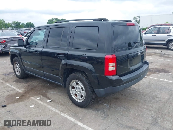 2017 Jeep Patriot Sport z VIN 1C4NJPBA3HD102608, wystawiony jako IAAI lot #42346928 z przebiegiem 149 438 mil mil oraz . Historia ofert i sprzedaży dostępna na DreamBid. Obrazek 3.