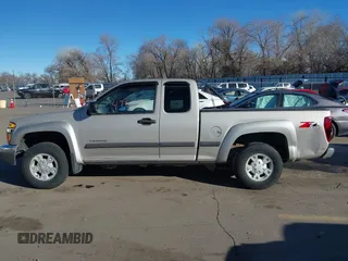 2004 Chevrolet Colorado LS Z71 with VIN 1GCDT196448133938, listed as a IAAI auction lot 41647829 with 196,530 mi miles. Bid and sale history available at carsss.com. Image 14.