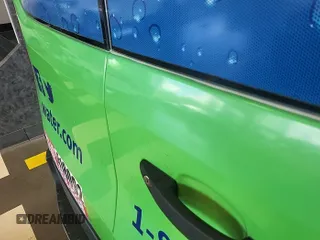 2018 Ford Transit z VIN 1FTYE1CM3JKB42289, wystawiony jako IAAI lot #42717396 z przebiegiem 88 406 mil mil oraz . Historia ofert i sprzedaży dostępna na DreamBid. Obrazek 1.