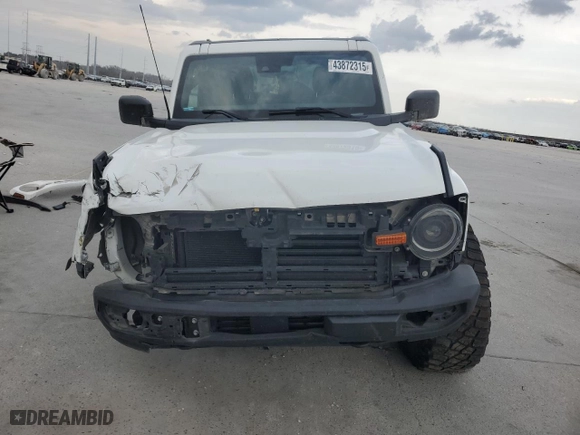 2022 Ford Bronco with VIN 1FMDE5AHXNLB04386, listed as a Copart auction lot 43872315 with 0 mi miles and Salvage Title. Bid and sale history available at carsss.com. Image 5.