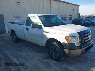 2012 Ford F-150 XL with VIN 1FTMF1CM6CKD65991, listed as a IAAI auction lot 41659767 with 263,099 mi miles. Bid and sale history available at carsss.com. Image 1.