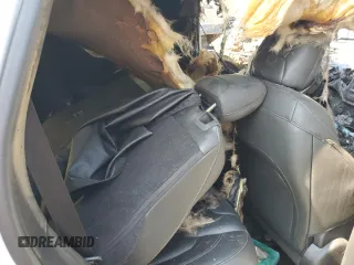 2017 Jeep Cherokee Limited z VIN 1C4PJMDB8HW511348, wystawiony jako Copart lot #60430415 z przebiegiem Nie podano mil oraz Nie do naprawy • Non repairable. Historia ofert i sprzedaży dostępna na DreamBid. Obrazek 10.