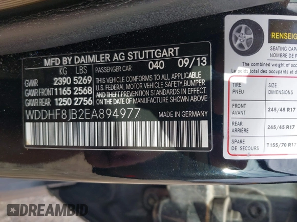 2014 Mercedes-Benz E E 350 Luxury with VIN WDDHF8JB2EA894977, listed as a IAAI auction lot 42065062 with 197,393 mi miles. Bid and sale history available at carsss.com. Image 9.