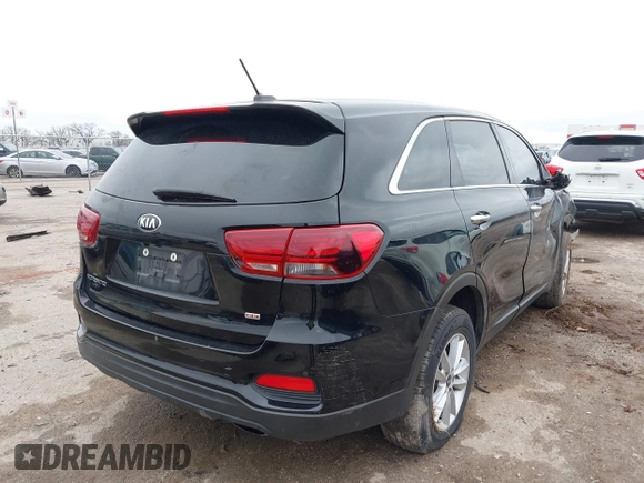 2019 Kia Sorento L with VIN 5XYPG4A33KG534780, listed as a IAAI auction lot 41563396 with 49,468 mi miles. Bid and sale history available at carsss.com. Image 4.