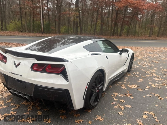 2015 Chevrolet Corvette 1LT with VIN 1G1YB2D78F5108483, listed as a Copart auction lot 78736744 with 115,055 mi miles and Clean Title. Bid and sale history available at carsss.com. Image 4.