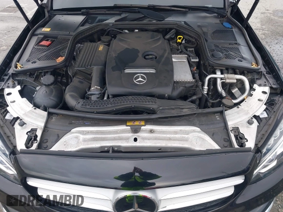 2015 Mercedes-Benz C-Class C 300 Luxury with VIN 55SWF4KB0FU061257, listed as a IAAI auction lot 41573625 with 87,736 mi miles. Bid and sale history available at carsss.com. Image 10.