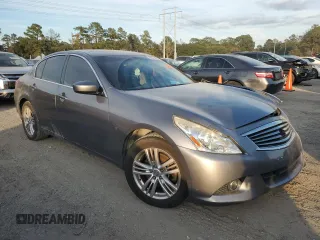 2015 Infiniti Q40 with VIN JN1CV6AR0FM650630, listed as a Copart auction lot 82579604 with 104,324 mi miles and Salvage Title. Bid and sale history available at carsss.com. Image 4.