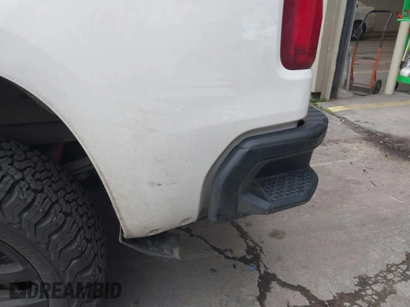 2020 Chevrolet Silverado 1500 LT Trail Boss with VIN 3GCPYFED3LG164882, listed as a IAAI auction lot 41330410 with 43,907 mi miles. Bid and sale history available at carsss.com. Image 6.