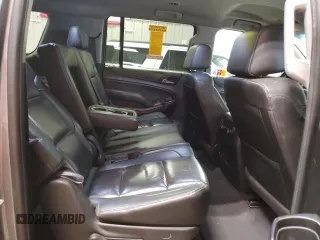 2019 Chevrolet Suburban LT z VIN 1GNSKHKC2KR408272, wystawiony jako Copart lot #59981035 z przebiegiem 447 641 mil mil oraz Czysty tytuł • Clean title. Historia ofert i sprzedaży dostępna na DreamBid. Obrazek 10.