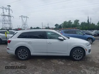 2017 Audi Q7 Premium Plus z VIN WA1LAAF74HD057367, wystawiony jako IAAI lot #42649847 z przebiegiem 90 204 mil mil oraz . Historia ofert i sprzedaży dostępna na DreamBid. Obrazek 13.
