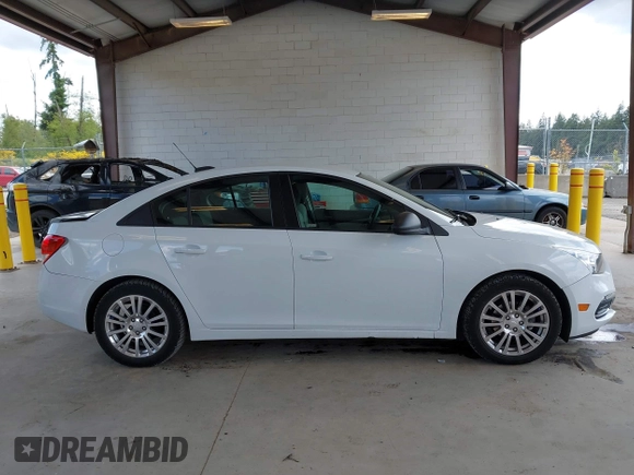 2015 Chevrolet Cruze LS z VIN 1G1PA5SG6F7278428, wystawiony jako IAAI lot #42325454 z przebiegiem 87 930 mil mil oraz . Historia ofert i sprzedaży dostępna na DreamBid. Obrazek 13.