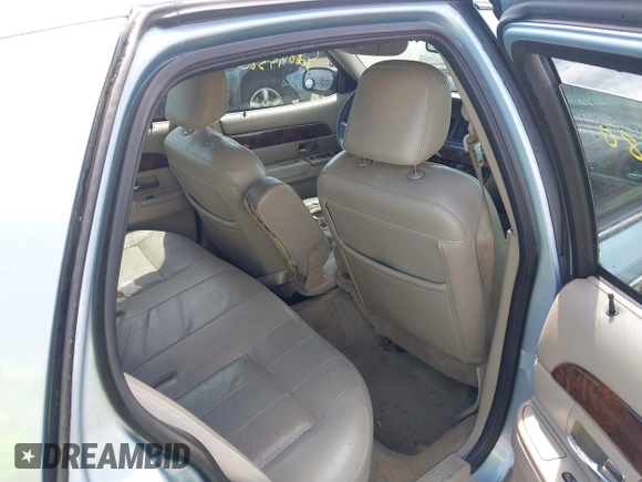 2008 Mercury Grand Marquis LS with VIN 2MEFM75V58X618292, listed as a IAAI auction lot 42094380 with 175,373 mi miles and . Bid and sale history available at DreamBid. Image 8.