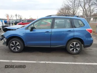 2018 Subaru Forester z VIN JF2SJABC7JH472767, wystawiony jako IAAI lot #40918955 z przebiegiem 72 592 mil mil oraz . Historia ofert i sprzedaży dostępna na DreamBid. Obrazek 14.