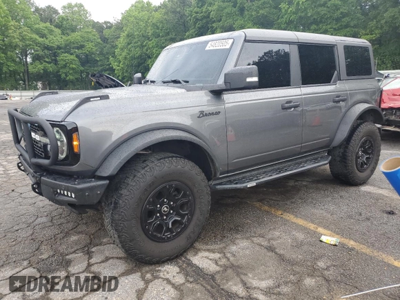 2022 Ford Bronco с VIN 1FMEE5DP5NLB44740, выставлен на аукционе Copart как лот 54820505 с пробегом 49 767 миль миль и Списание • Salvage title. История ставок и продаж доступна на DreamBid. Изображение 1.