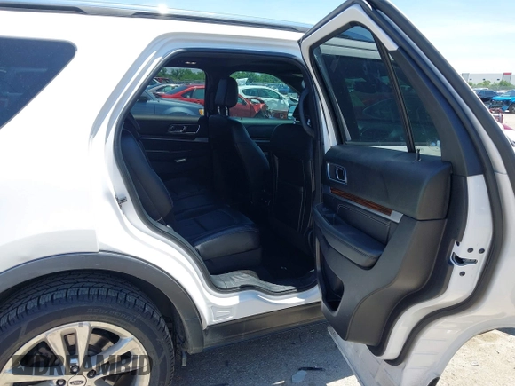 2018 Ford Explorer Limited с VIN 1FM5K8FH0JGC84536, выставлен на аукционе IAAI как лот 42394596 с пробегом 77 572 миль миль и . История ставок и продаж доступна на DreamBid. Изображение 8.