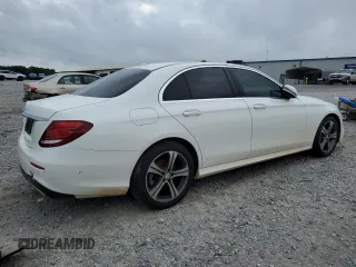 2017 Mercedes-Benz E 300 Luxury z VIN WDDZF4JB0HA082594, wystawiony jako Copart lot #61448885 z przebiegiem Nie podano mil oraz Szkoda całkowita • Salvage title. Historia ofert i sprzedaży dostępna na DreamBid. Obrazek 3.