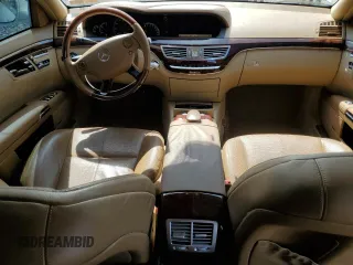 2009 Mercedes-Benz S 550 z VIN WDDNG86X59A273761, wystawiony jako Copart lot #55617765 z przebiegiem 89 902 mil mil oraz Szkoda całkowita • Salvage title. Historia ofert i sprzedaży dostępna na DreamBid. Obrazek 8.