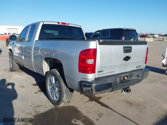 2012 Chevrolet Silverado 1500 LT with VIN 1GCRCSE06CZ249924, listed as a IAAI auction lot 41665113 with 118,830 mi miles. Bid and sale history available at carsss.com. Image 3.