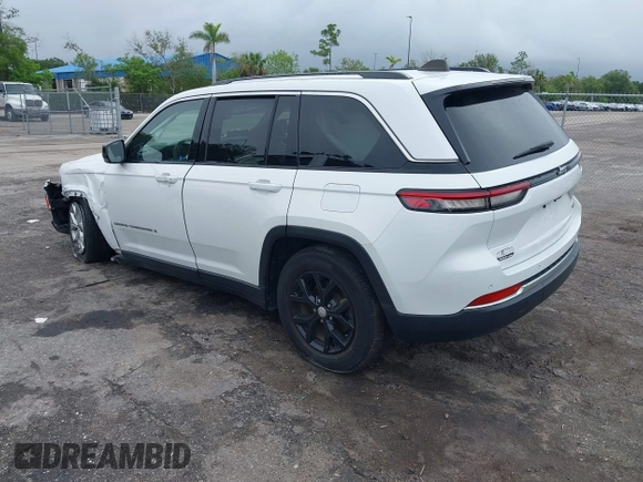 2023 Jeep Grand Cherokee Limited with VIN 1C4RJGBGXPC544537, listed as a IAAI auction lot 42421312 with 61,321 mi miles and . Bid and sale history available at DreamBid. Image 3.