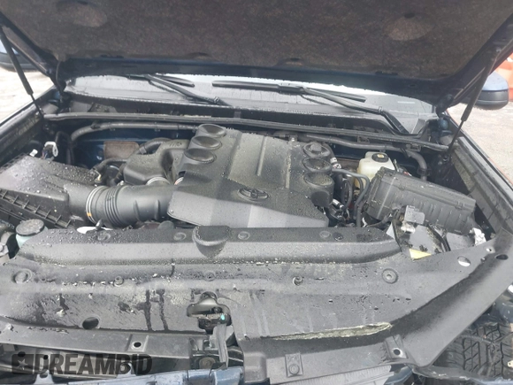 2022 Toyota 4Runner SR5 with VIN JTEMU5JR0N6028851, listed as a IAAI auction lot 41972880 with 38,484 mi miles and . Bid and sale history available at DreamBid. Image 10.