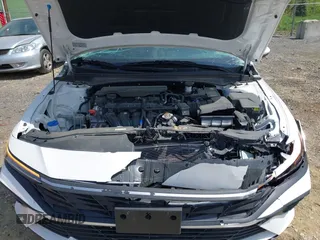 2024 Hyundai Elantra SEL with VIN KMHLM4DG5RU641629, listed as a IAAI auction lot 42137743 with 34,881 mi miles and . Bid and sale history available at DreamBid. Image 10.