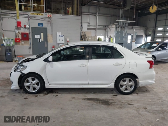 2007 Toyota Yaris with VIN JTDBT923271146058, listed as a IAAI auction lot 41877245 with 181,197 mi miles. Bid and sale history available at carsss.com. Image 14.