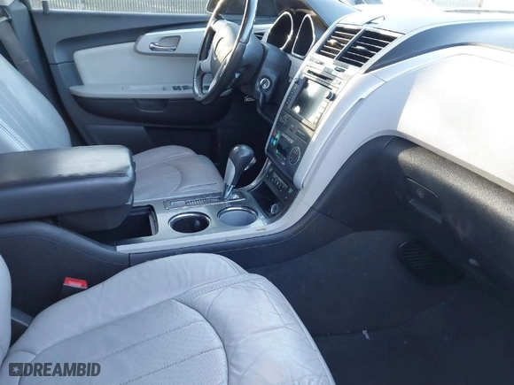 2012 Chevrolet Traverse LTZ with VIN 1GNKVLED6CJ292489, listed as a IAAI auction lot 41777040 with NaN miles. Bid and sale history available at carsss.com. Image 5.