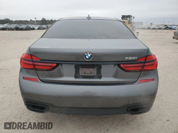 2018 BMW 7 Series 750i with VIN WBA7F0C59JGM24142, listed as a Copart auction lot 45532365 with 62,120 mi miles and Salvage Title. Bid and sale history available at carsss.com. Image 6.