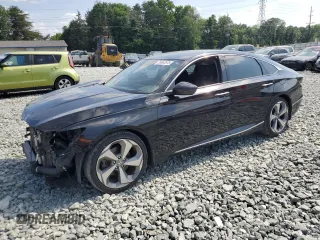 2018 Honda Accord Touring with VIN 1HGCV1F9XJA005567, listed as a Copart auction lot 59682575 with 93,583 mi miles and Salvage title. Bid and sale history available at DreamBid. Image 1.