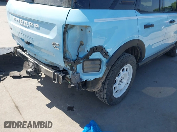 2024 Ford Bronco Sport Heritage with VIN 3FMCR9G64RRE22640, listed as a IAAI auction lot 41882377 with 16,967 mi miles and . Bid and sale history available at DreamBid. Image 6.