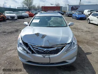 2013 Hyundai Sonata SE with VIN 5NPEC4AC9DH549041, listed as a IAAI auction lot 41900127 with 142,265 mi miles. Bid and sale history available at carsss.com. Image 6.