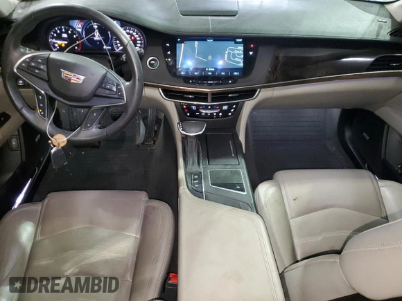 2018 Cadillac CT6 Luxury AWD z VIN 1G6KD5RS2JU102492, wystawiony jako Copart lot #42481615 z przebiegiem 125 794 mil mil oraz Szkody całkowita. Historia ofert i sprzedaży dostępna na DreamBid. Obrazek 8.