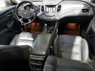 2017 Chevrolet Impala Premier z VIN 2G1145S3XH9193166, wystawiony jako Copart lot #58272745 z przebiegiem 72 782 mil mil oraz Szkoda całkowita • Salvage title. Historia ofert i sprzedaży dostępna na DreamBid. Obrazek 8.
