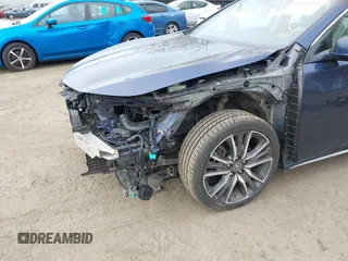 2019 Acura RLX Hybrid Advance Pkg with VIN JH4KC2F97KC000076, listed as a IAAI auction lot 41897197 with 111,333 mi miles. Bid and sale history available at carsss.com. Image 6.