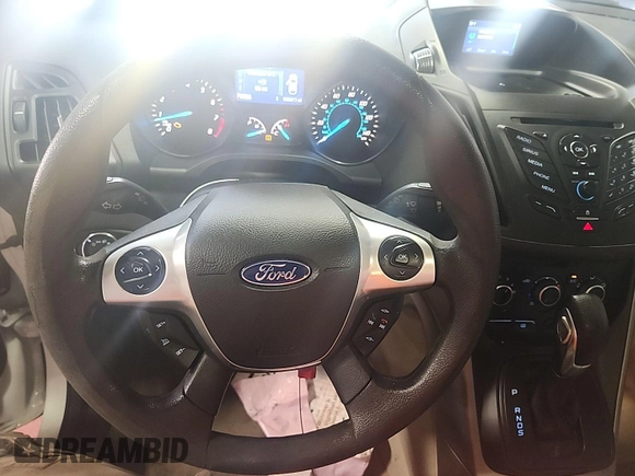 2014 Ford Escape SE z VIN 1FMCU9GX7EUC02600, wystawiony jako IAAI lot #42570755 z przebiegiem 86 871 mil mil oraz . Historia ofert i sprzedaży dostępna na DreamBid. Obrazek 28.