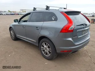 2016 Volvo XC60 T5 Platinum with VIN YV4612RM7G2807796, listed as a IAAI auction lot 41920432 with 139,003 mi miles. Bid and sale history available at carsss.com. Image 3.