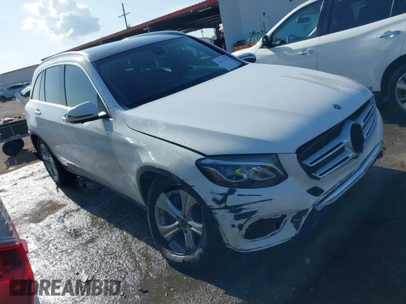 2018 Mercedes-Benz GLC 300 z VIN WDC0G4JB0JV101329, wystawiony jako IAAI lot #42671745 z przebiegiem 156 615 mil mil oraz . Historia ofert i sprzedaży dostępna na DreamBid. Obrazek 1.