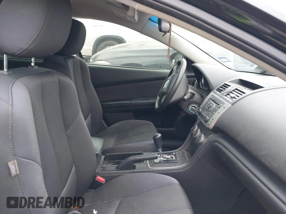 2013 Mazda 6 i Sport with VIN 1YVHZ8BH0D5M04008, listed as a IAAI auction lot 41925974 with 100,880 mi miles. Bid and sale history available at carsss.com. Image 5.