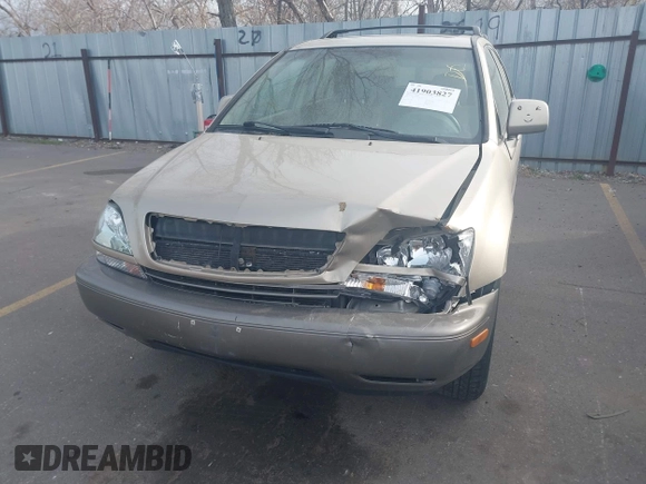 2000 Lexus RX 300 with VIN JT6HF10U8Y0125941, listed as a IAAI auction lot 41903827 with Not Provided miles. Bid and sale history available at carsss.com. Image 6.