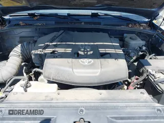 2004 Toyota 4Runner SR5 with VIN JTEBU14R940023936, listed as a IAAI auction lot 41991900 with 161,948 mi miles and . Bid and sale history available at DreamBid. Image 10.