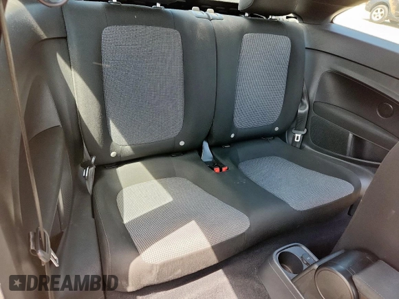 2019 Volkswagen Beetle S с VIN 3VWFD7AT0KM714028, выставлен на аукционе Copart как лот 59209825 с пробегом 180 489 миль миль и Списание • Salvage title. История ставок и продаж доступна на DreamBid. Изображение 10.