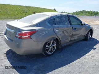 2015 Nissan Altima SL with VIN 1N4AL3AP9FN405848, listed as a IAAI auction lot 41304427 with 173,121 mi miles and . Bid and sale history available at DreamBid. Image 4.