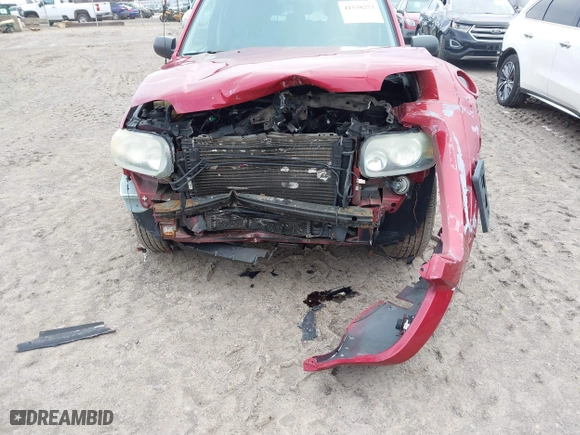 2006 Ford Escape Limited with VIN 1FMYU94116KD17566, listed as a IAAI auction lot 41538273 with 143,237 mi miles. Bid and sale history available at carsss.com. Image 6.