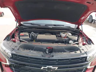 2024 Chevrolet Tahoe RST with VIN 1GNSCRKD7RR409245, listed as a IAAI auction lot 42133470 with 11,051 mi miles and . Bid and sale history available at DreamBid. Image 10.