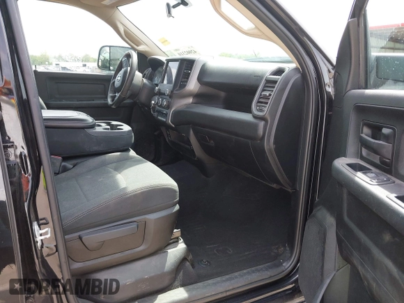 2020 Ram 2500 Tradesman with VIN 3C6UR5CJXLG267291, listed as a IAAI auction lot 42002310 with 89,706 mi miles and . Bid and sale history available at DreamBid. Image 5.