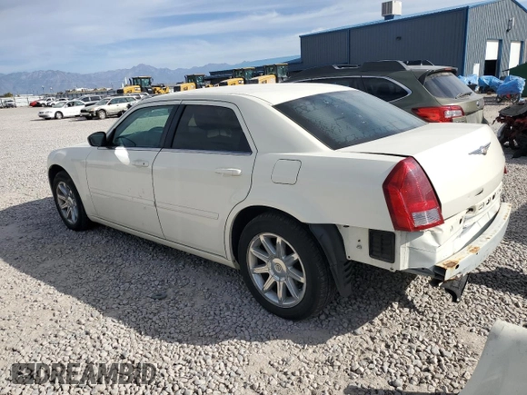 2005 Chrysler 300 with VIN 2C3JA43R25H616700, listed as a Copart auction lot 72081044 with 143,129 mi miles and Salvage Title. Bid and sale history available at carsss.com. Image 2.